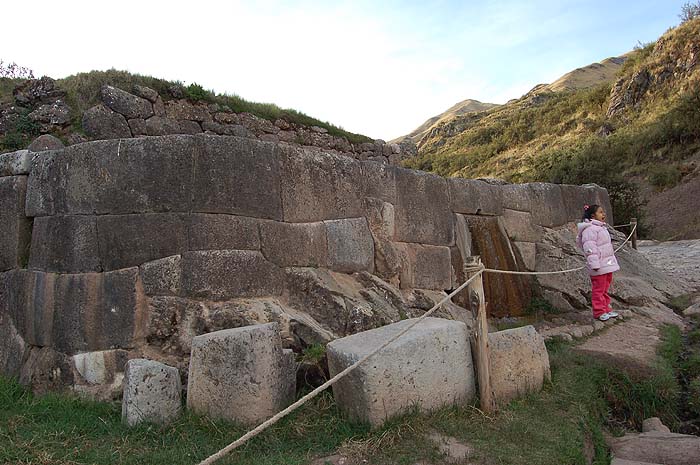 Родник, обрамленный кладкой