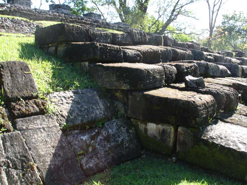 Блоки лестницы к северу от Дворца