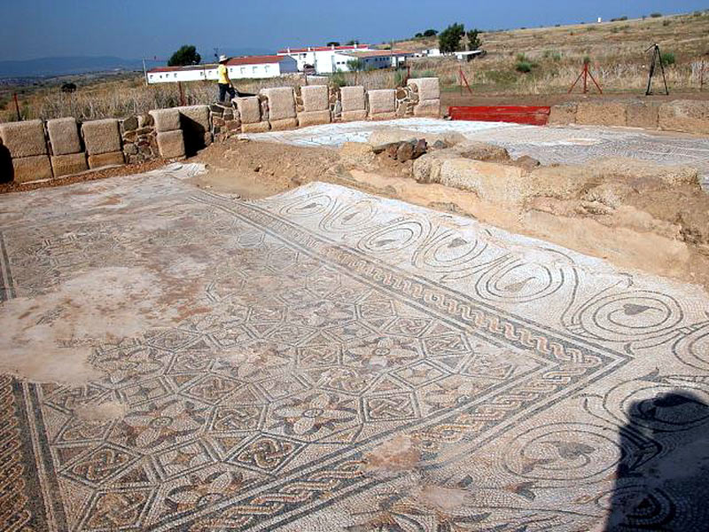 Мозаичный пол на «римской» вилле Сисапо (Sisapo,Ciudad Real, Castill la Mancha), центральная Испания