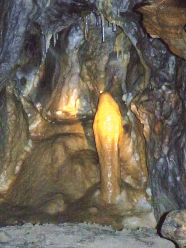 Пещера Марии Магдалины. Иллюстрация из книги Светланы Левашовой «Откровение»