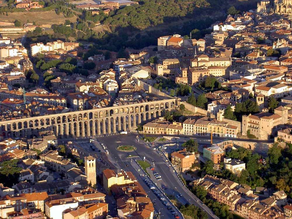 Акведук в Сеговии (Segovia), север Испании