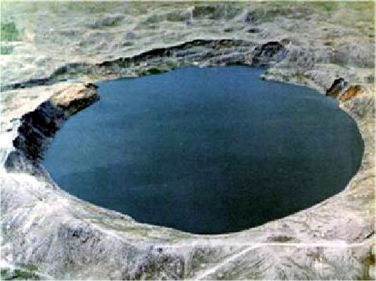 Озеро Чаган, созданное с помощью ядерного взрыва в 1965 году