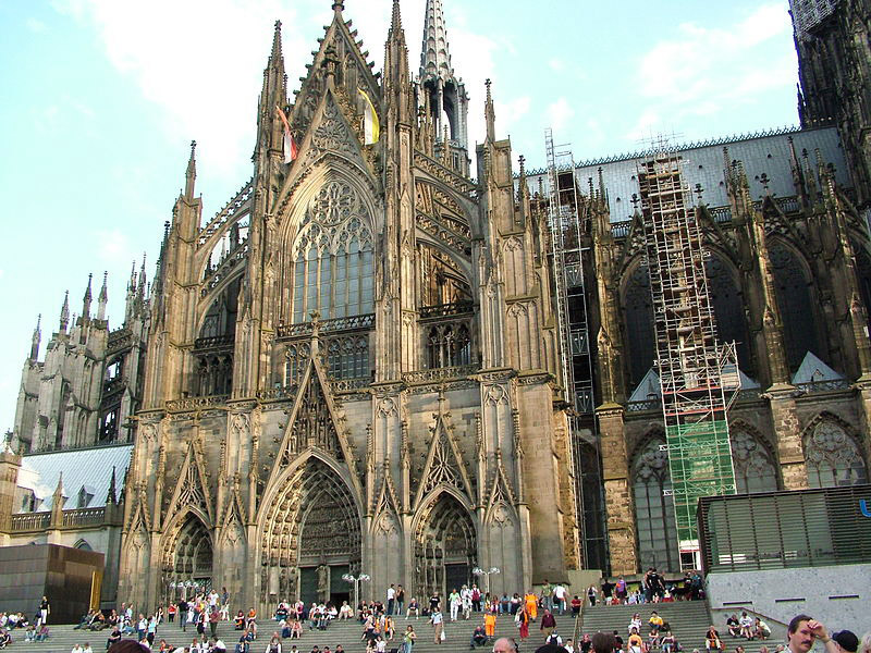 Кёльнский собор. Построен в XIX веке