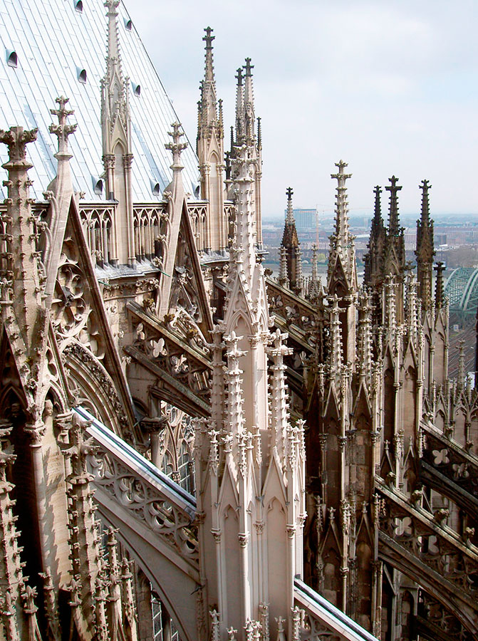 Кёльнский собор. Построен в XIX веке