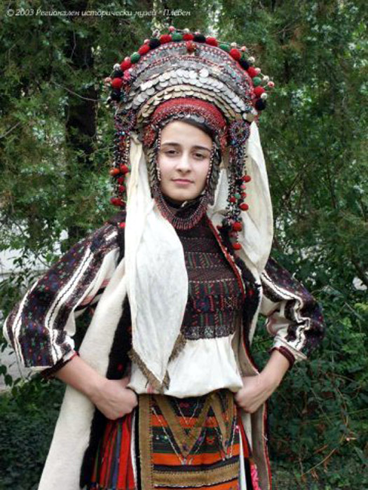 Болгарский свадебный народный костюм. Плевен.