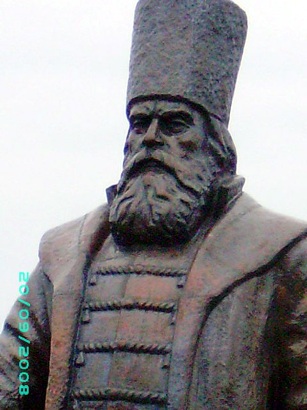 Князь Михайло Воротынский...
