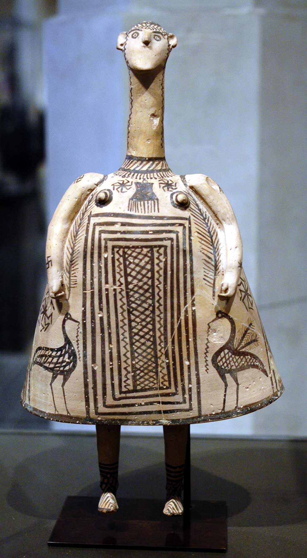 Свастика на Терракотовой фигурке, 700 г. до н.э.