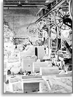 Промышленное производство «античного» декора в Портленде, 1930 г.